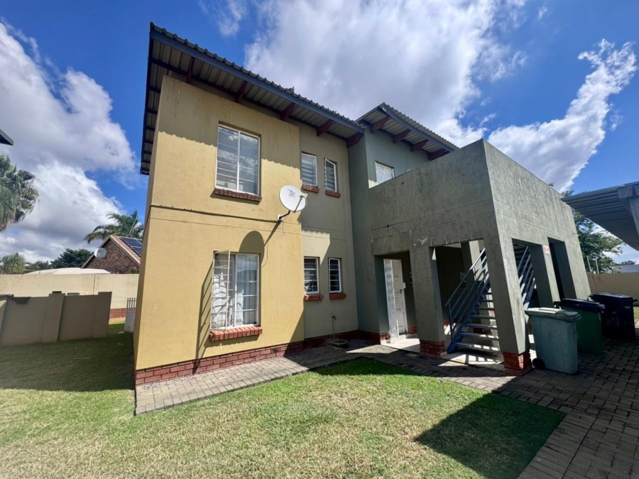 To Let 2 Bedroom Property for Rent in Waterval East North West